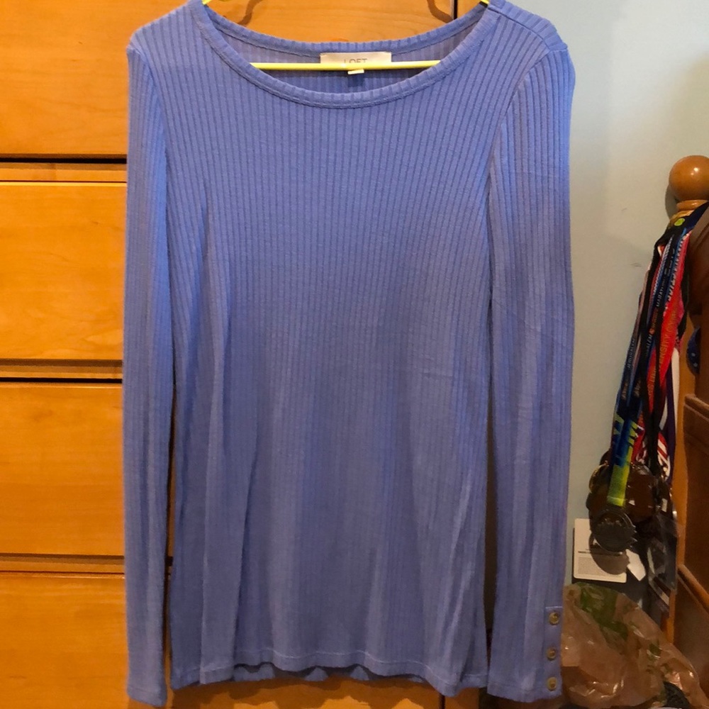 Ribbed light blue sweater